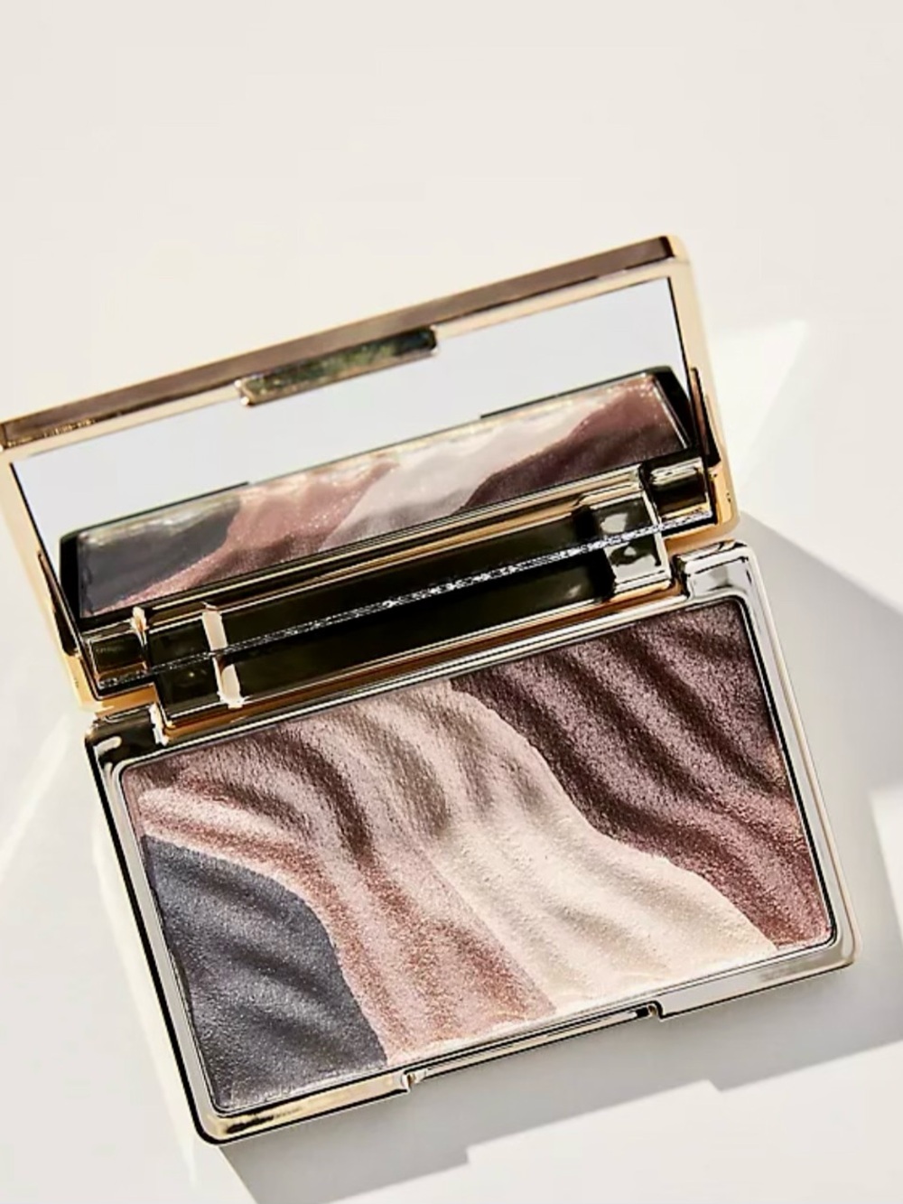 NEW! ICONIC London Smokey Eye Secret - Picture 2 of 6